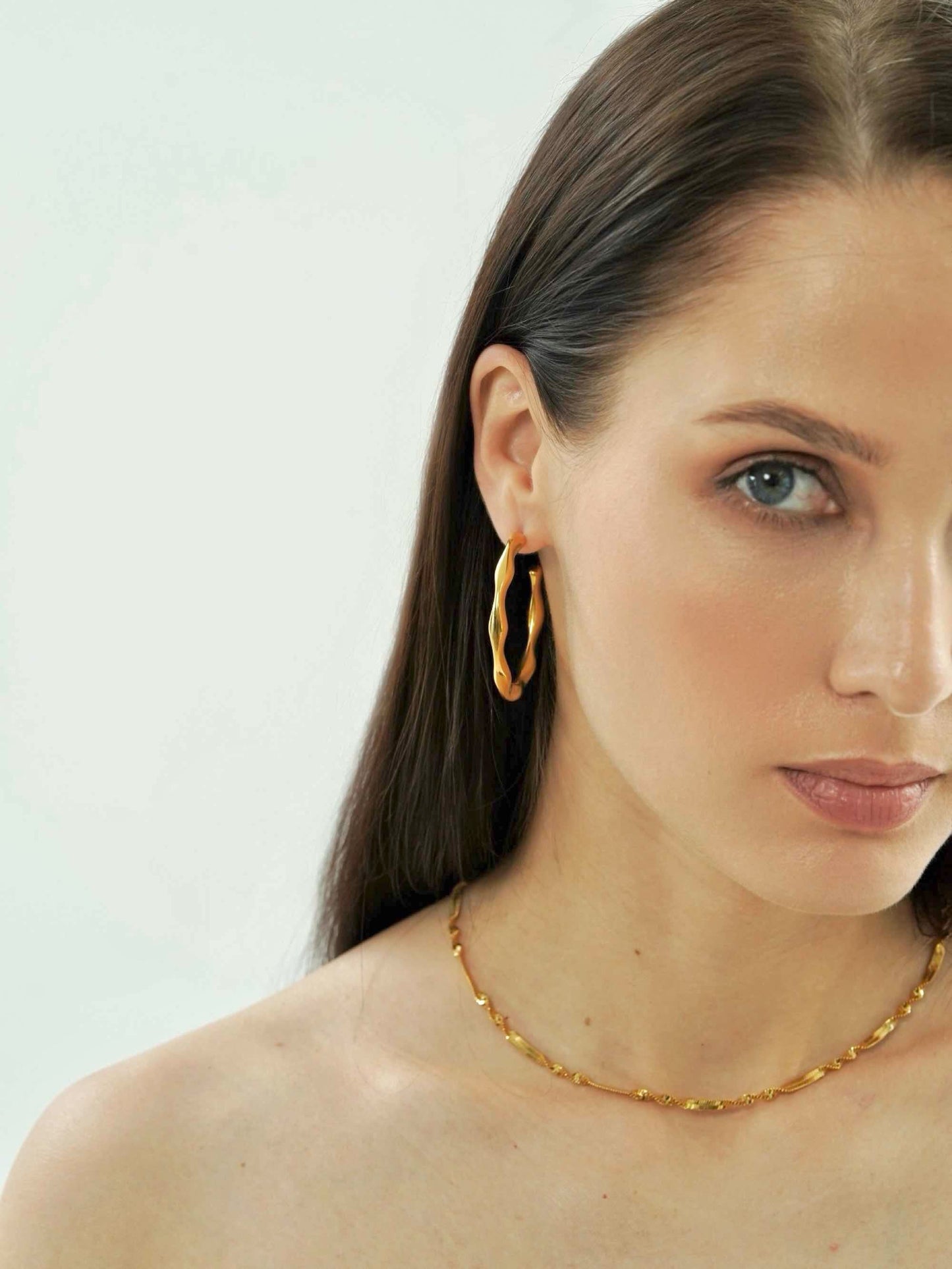Dainty Herringbone Necklace