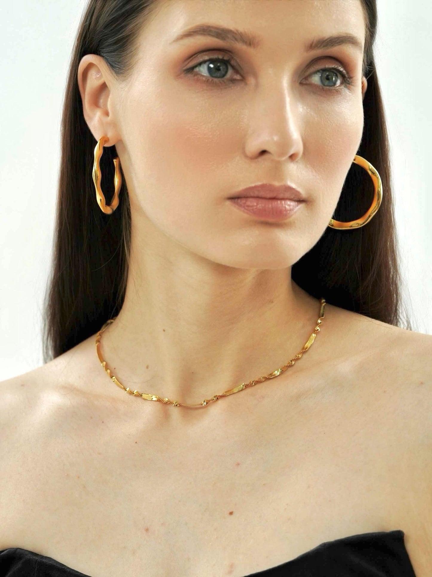 Dainty Herringbone Necklace