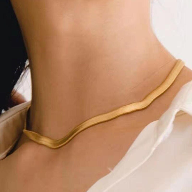 Bold Herringbone Necklace