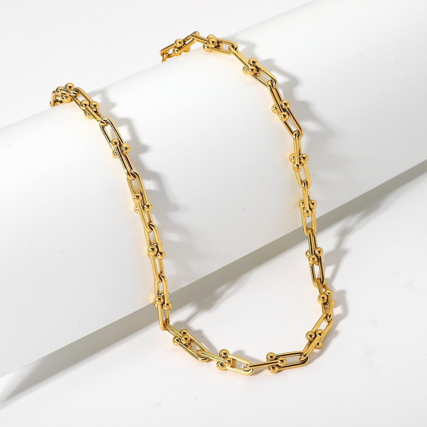 U Link Chain Necklace
