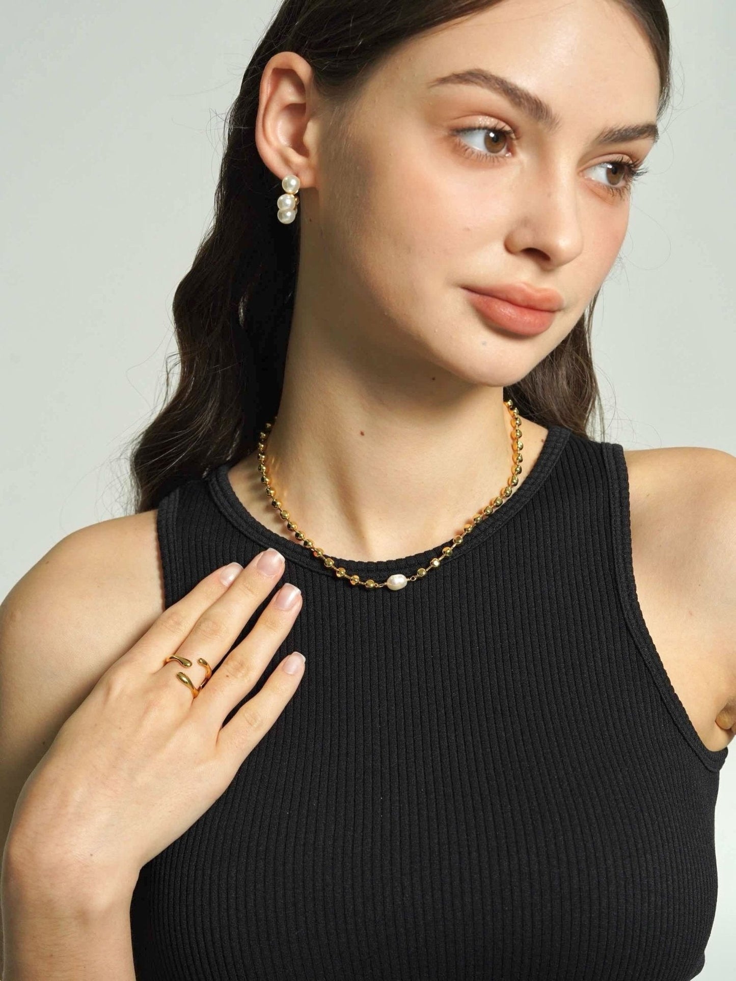 Beaded Necklace with Pearl