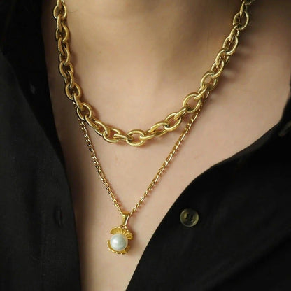 Pearl Pendant Necklace