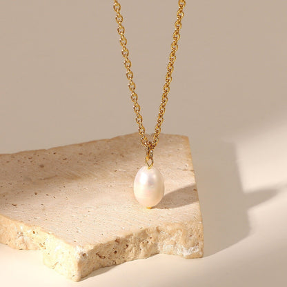 Tiny Pearl Necklace