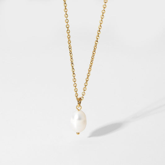 Tiny Pearl Necklace