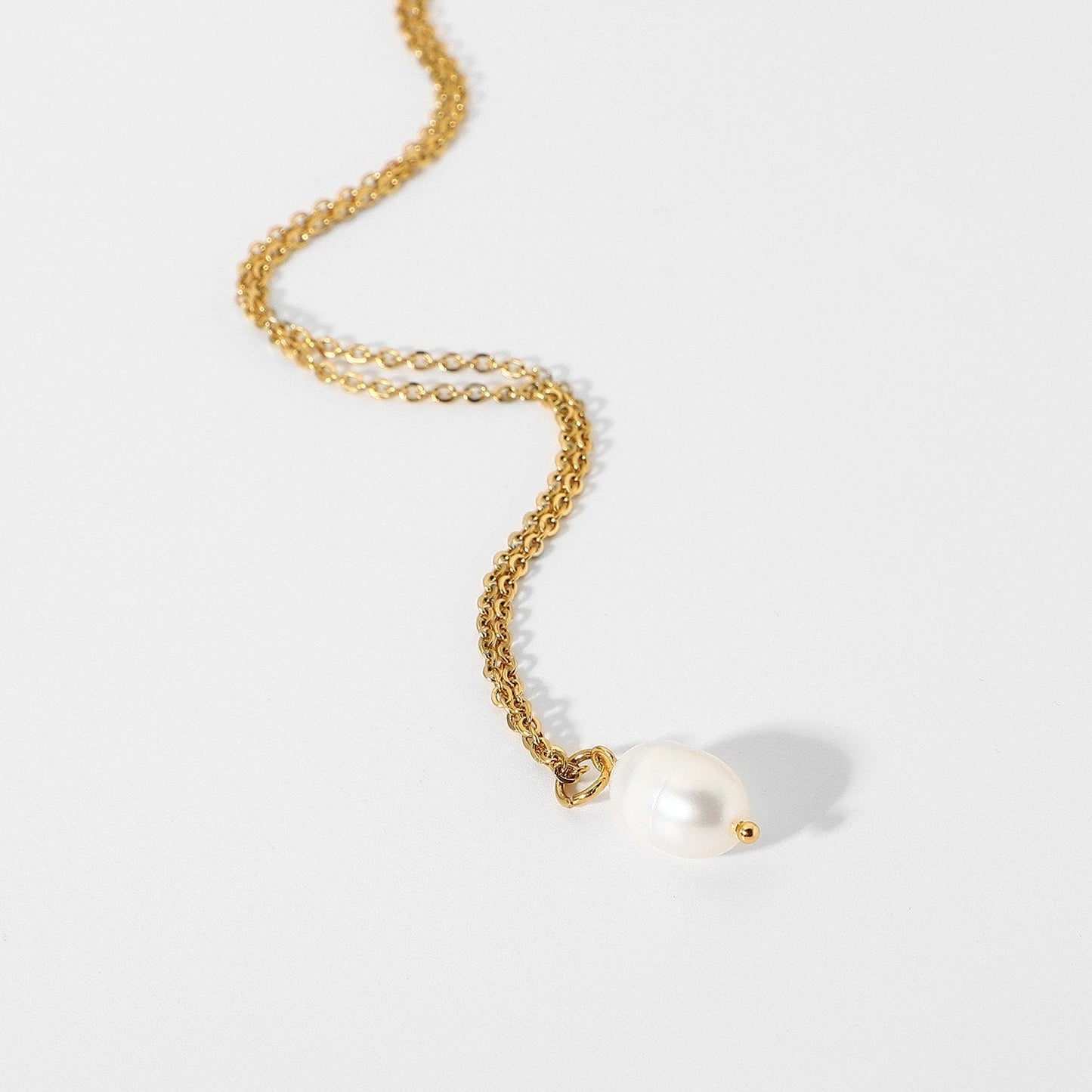 Tiny Pearl Necklace